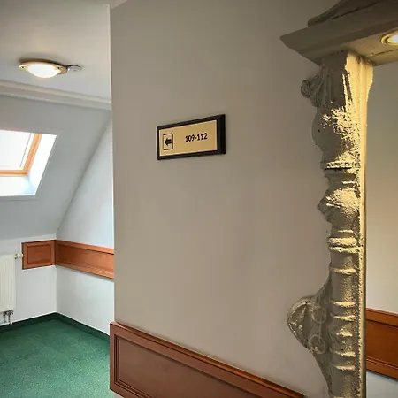 Bed & Breakfast Adalbertus Dom Pielgrzyma 3*