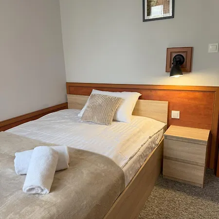 Adalbertus Dom Pielgrzyma Panzió Gniezno