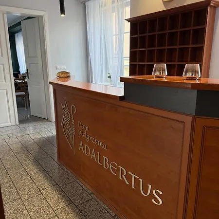 Adalbertus Dom Pielgrzyma Panzió Gniezno