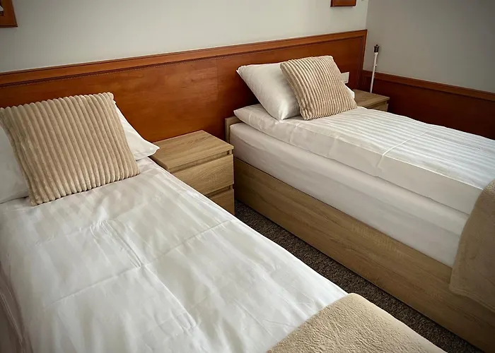 Adalbertus Dom Pielgrzyma Bed & Breakfast Gniezno