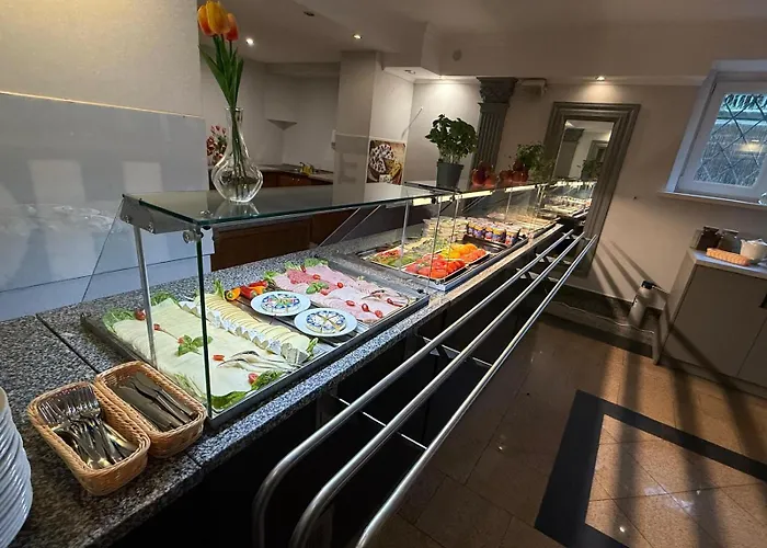 Adalbertus Dom Pielgrzyma לינה וארוחת בוקר 3*