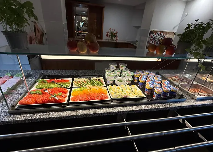 Adalbertus Dom Pielgrzyma גניזנו