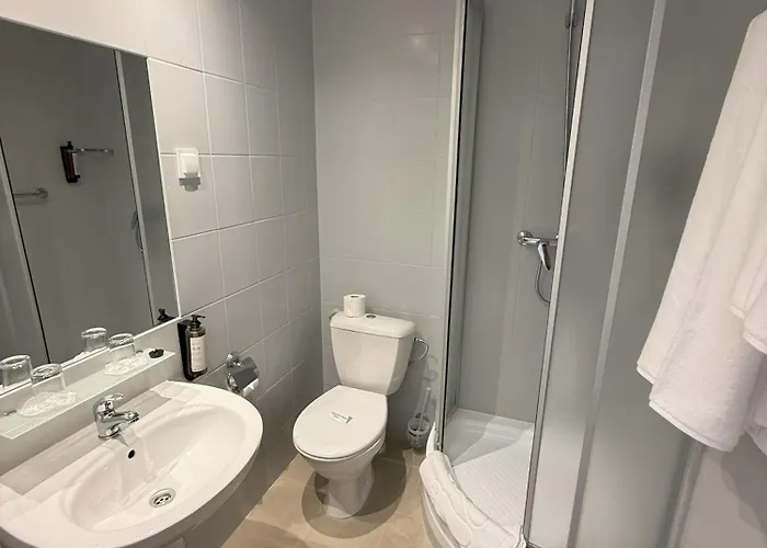 Adalbertus Dom Pielgrzyma Bed & Breakfast 3*