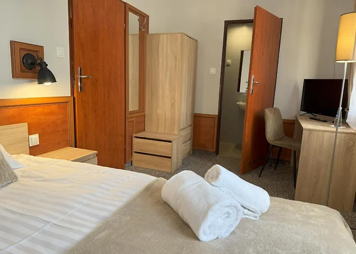 Adalbertus Dom Pielgrzyma 3*